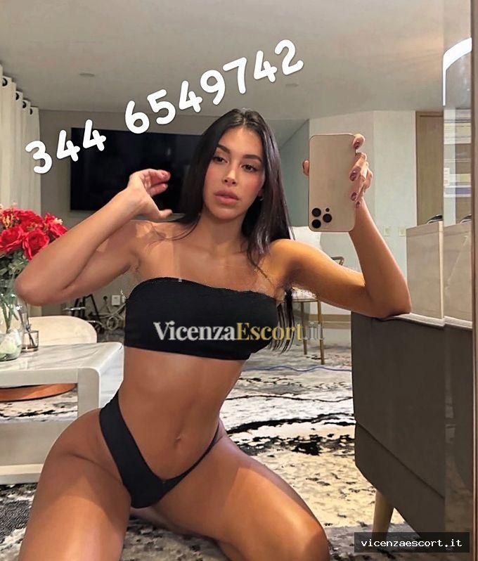Vanessa - VicenzaEscort.it